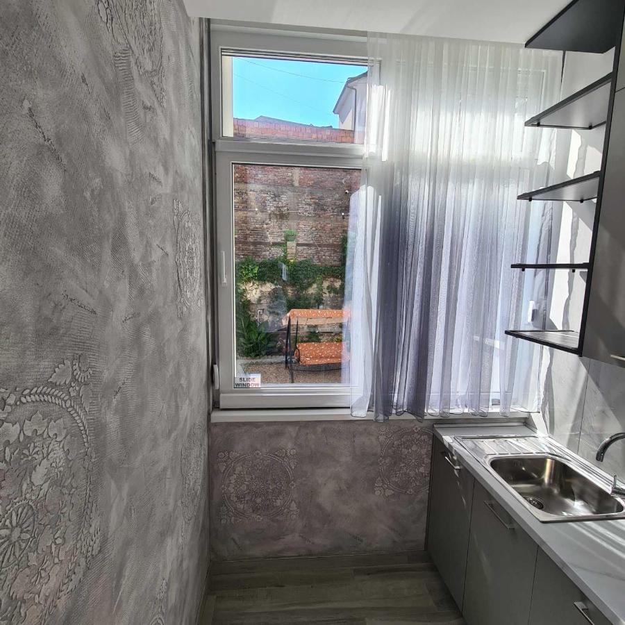 Up Apartments Belgrado Esterno foto